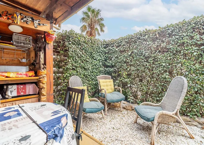 Appartamento Avec Jardin Et Piscine Narbona